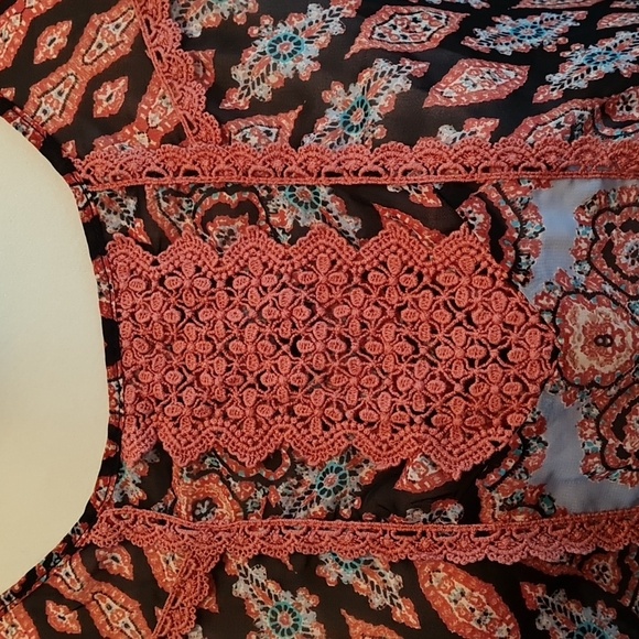 KNOX ROSE L, lovely Boho top emblished front Lightweight, NWOT, see-through rose - Picture 2 of 5